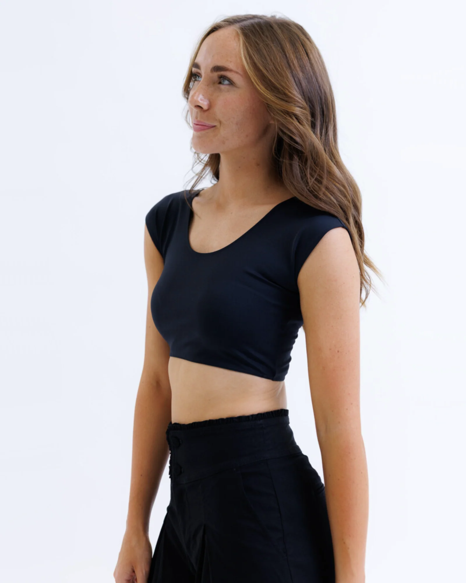 Contour Demi Tee - Image 9
