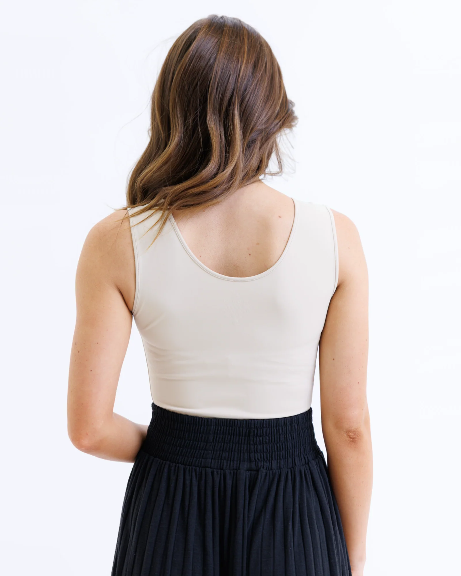Contour Tank - Image 11