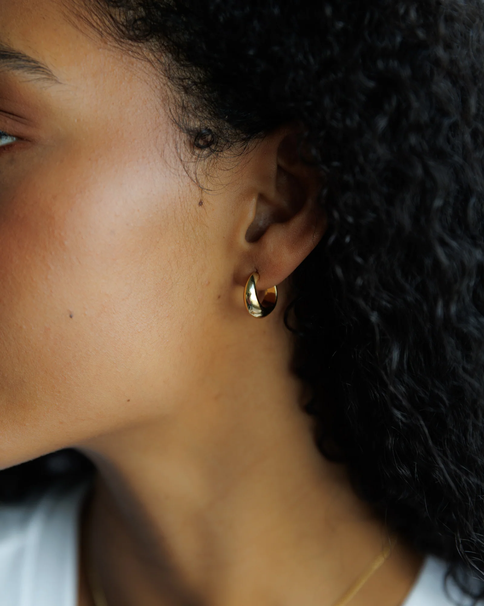 Mini Hoop and Pearl Earring Set - Image 3